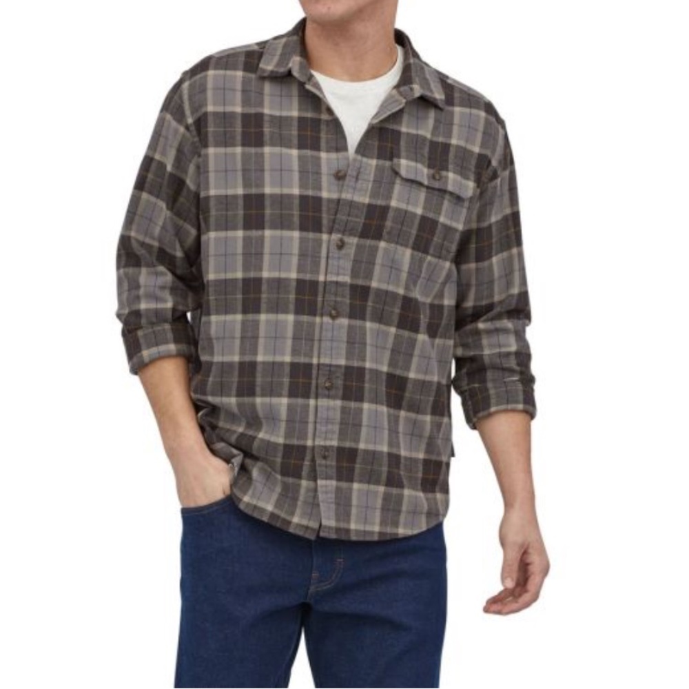 Patagonia Men's Long-Sleeved Lightweight Fjord Flannel Shirt Size Medium